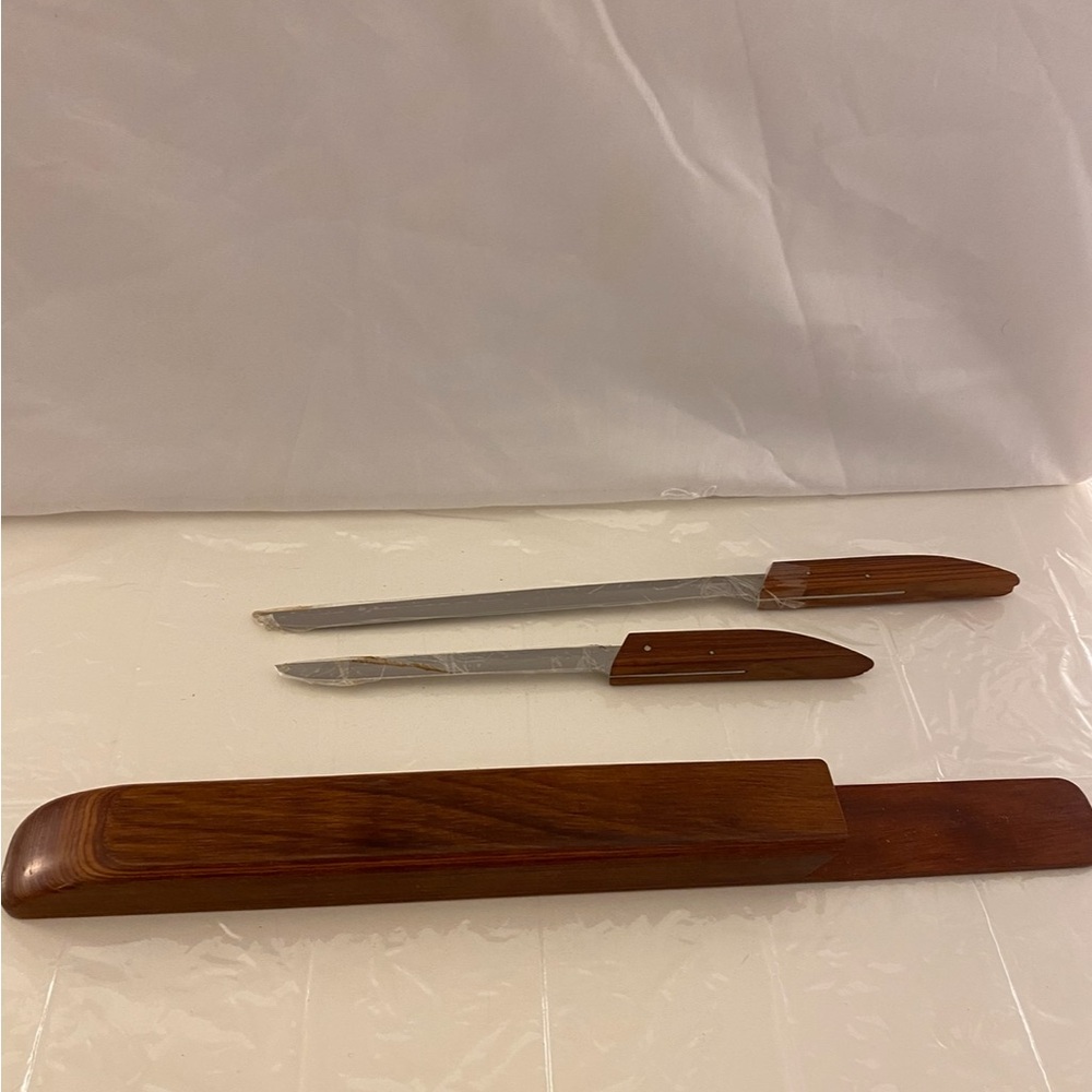 Wood Handle Robeson Cutlery Shur-Edge Gourmet Knives Set Small Chip See Pictures